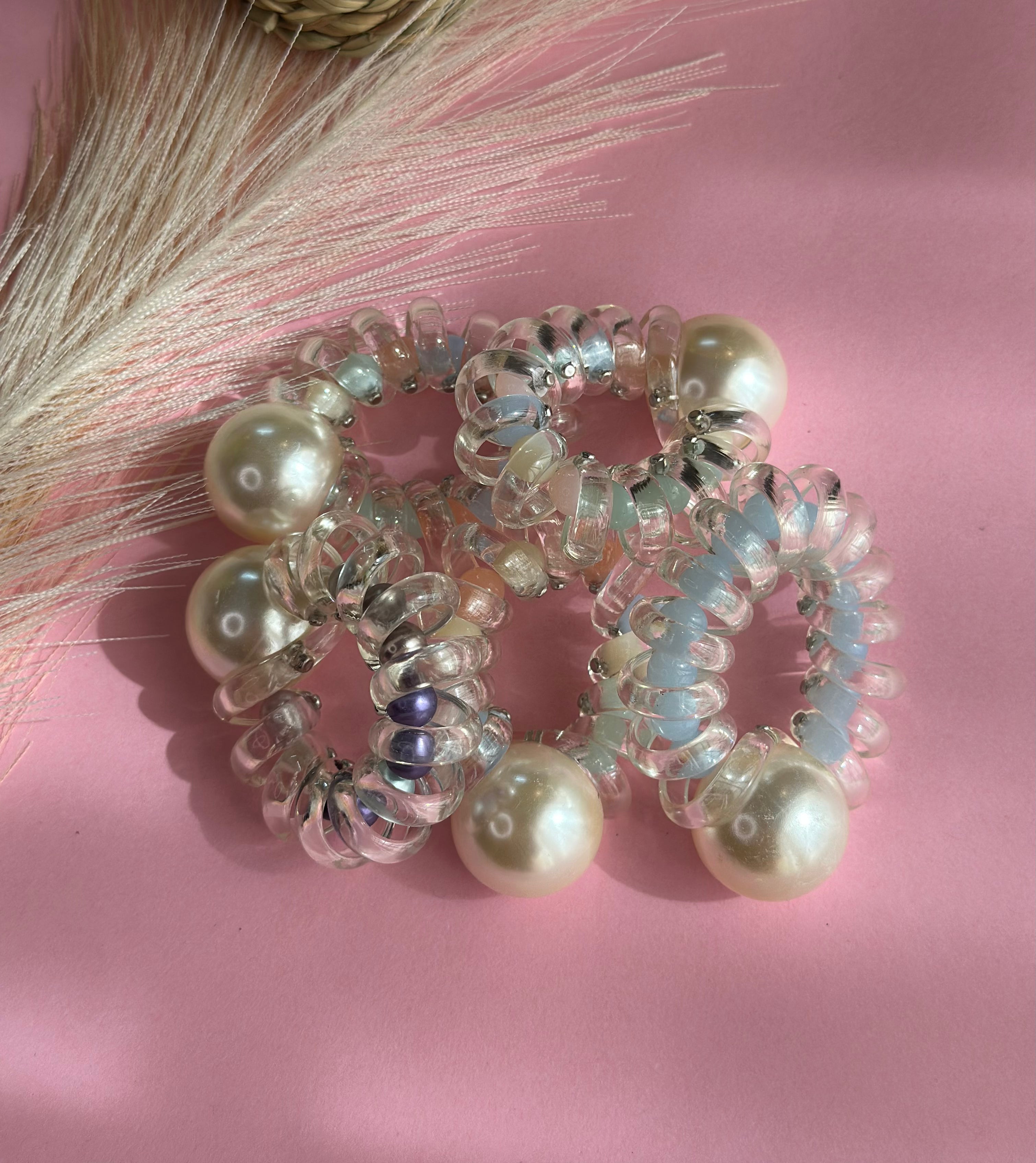 Pearl Spiral hair tie