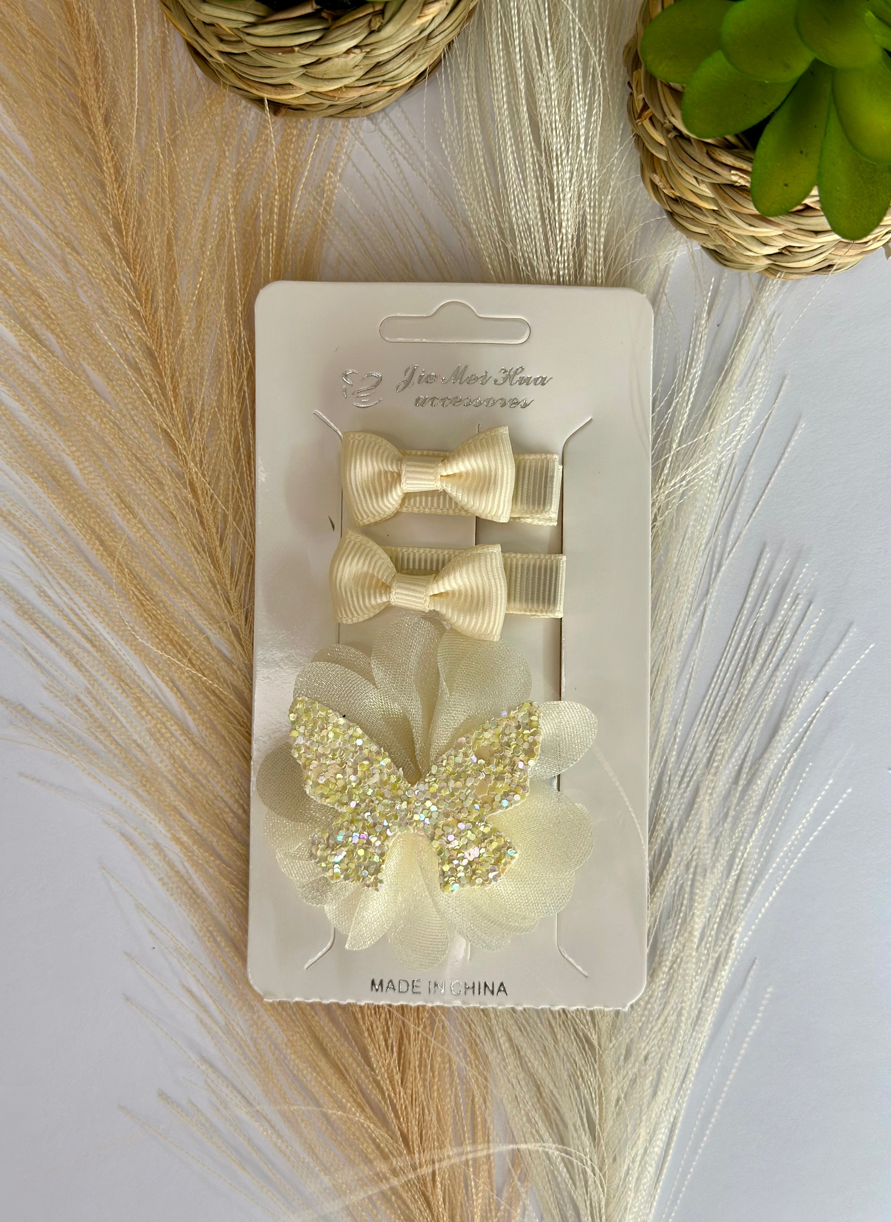 Butterfly set with matching bow clips