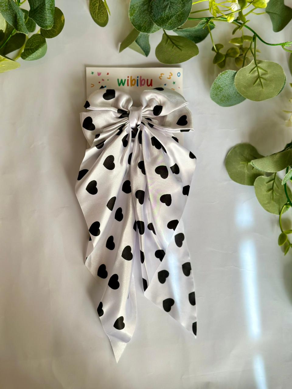 Silk heart long tail bow scrunchie