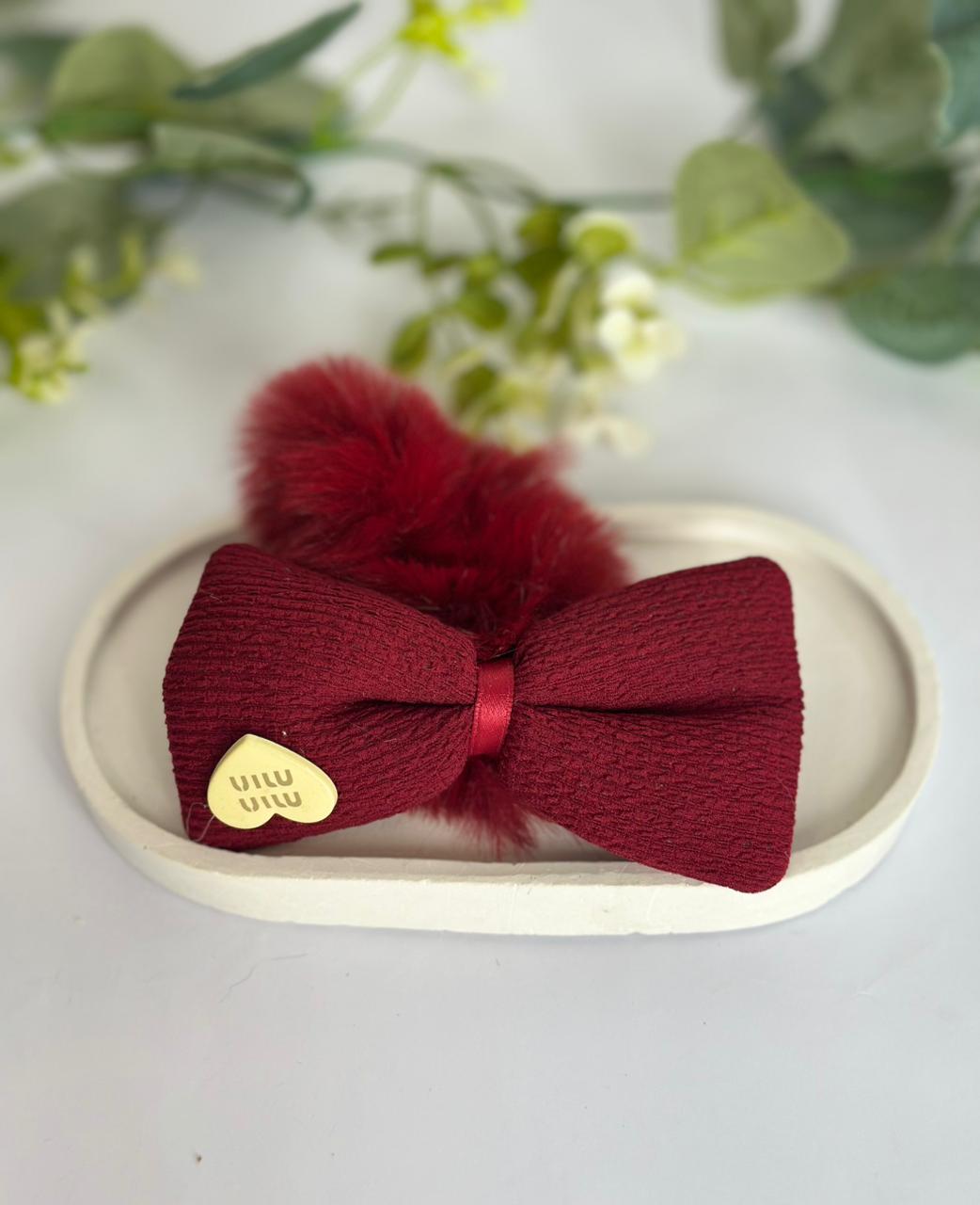 Fluffy scrunchie with bow