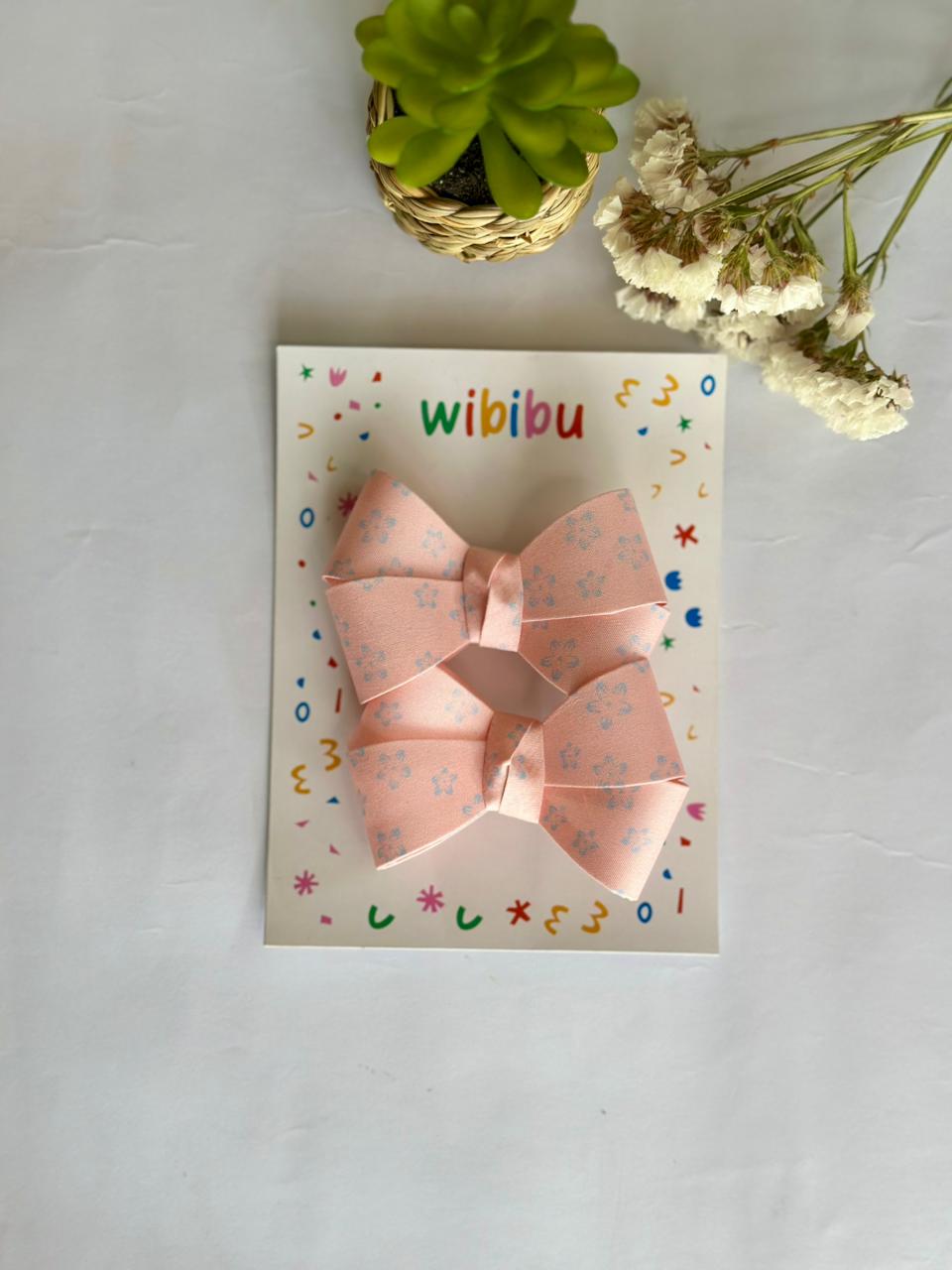 Bow hair clip set with flower print