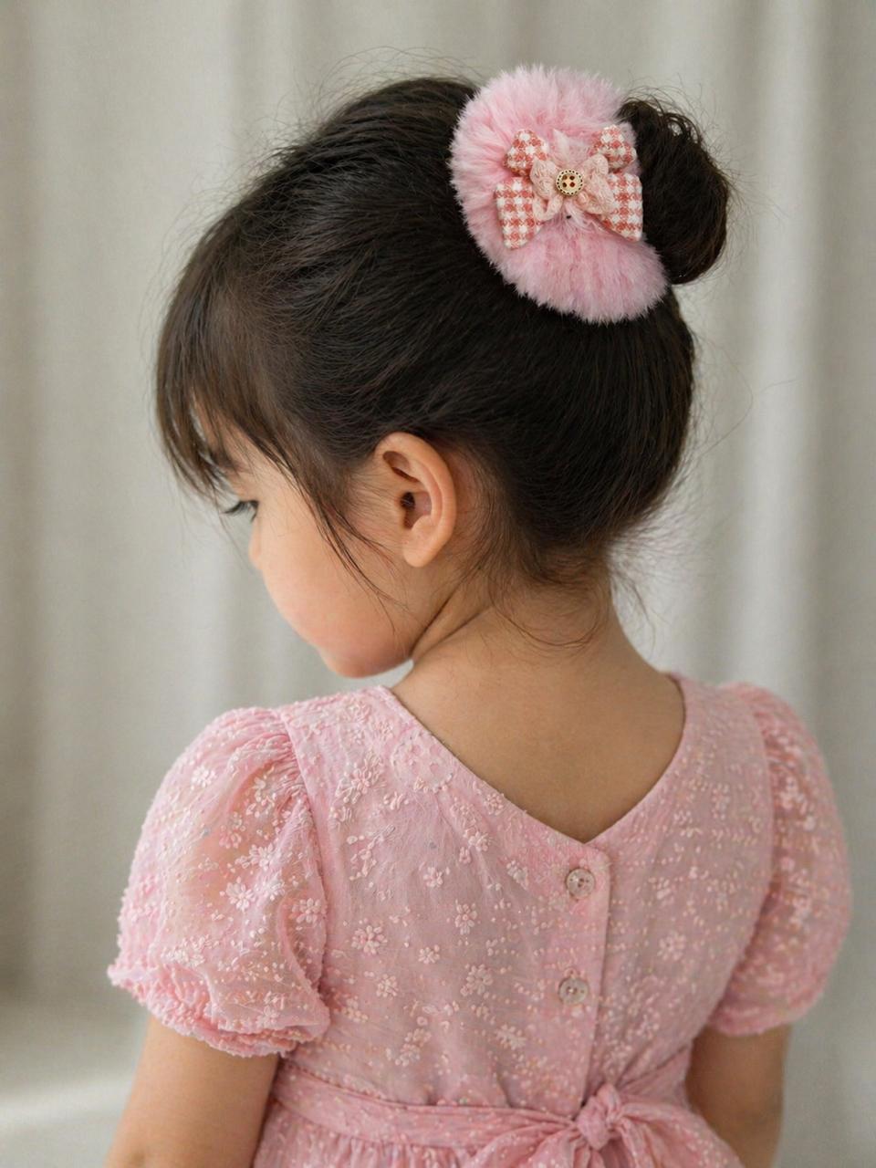 Fluffy bow scrunchies