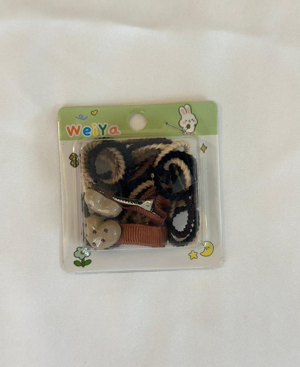 Neutral toned hair bands with clips