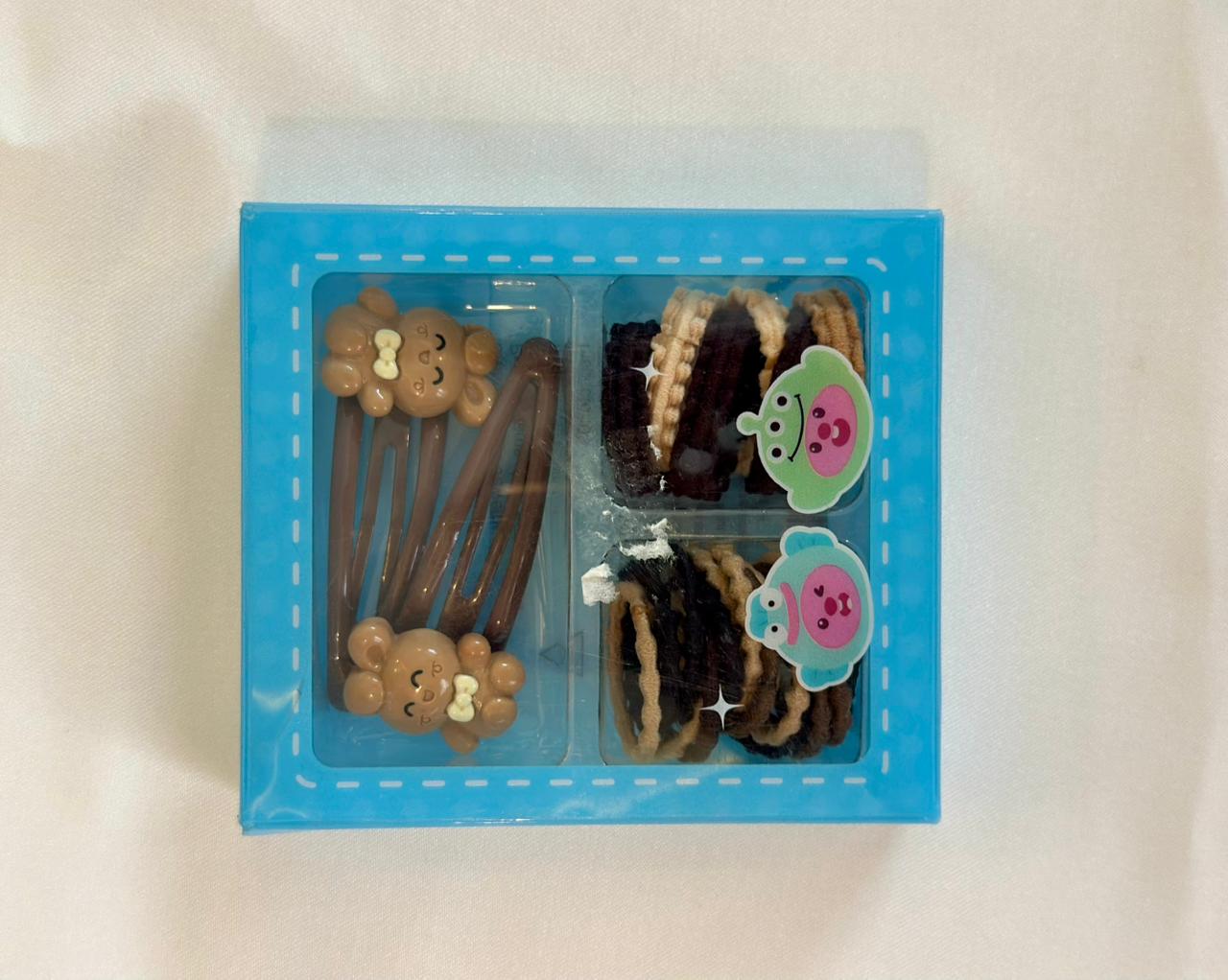 Earthy toned hair bands with clips