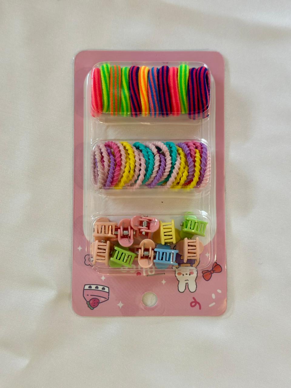 Ponies and small clips set