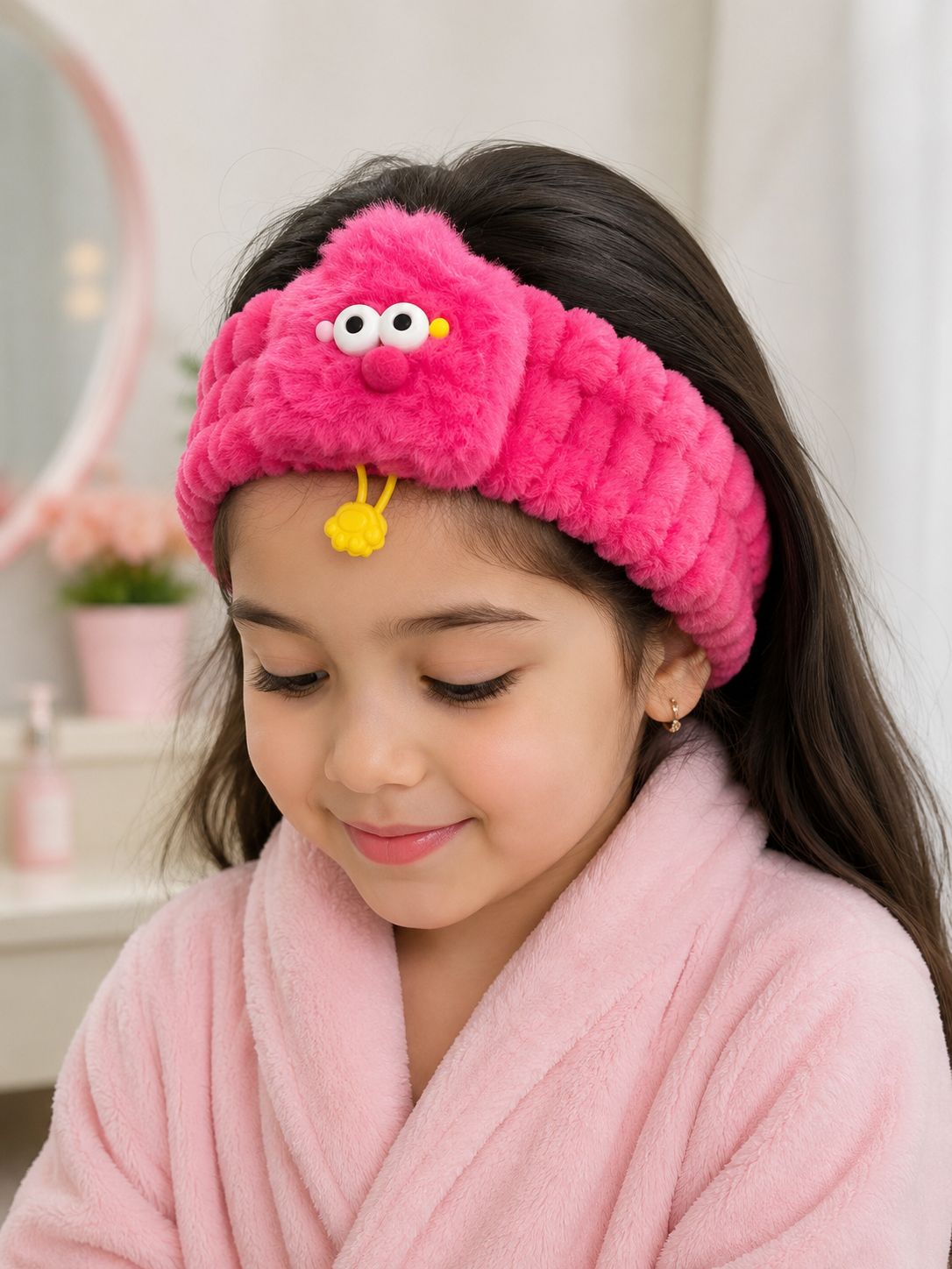 Spa headband with face and legs